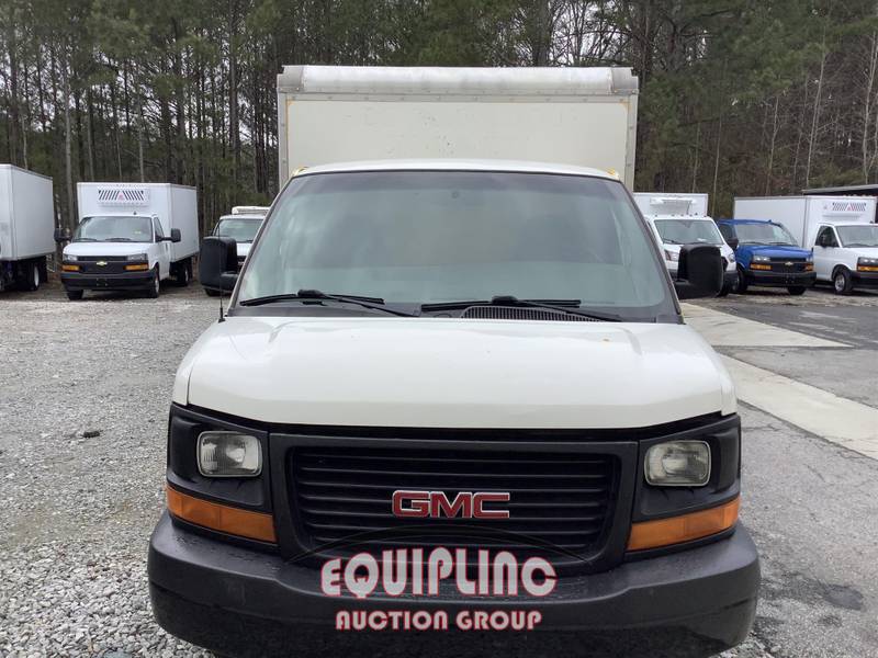 2008 gmc best sale savana box truck